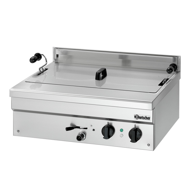 Fritadeira elétrica de 21 litros para uso profissional. Fritadeira elétrica de 21 litros para uso profissional.