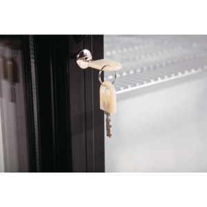 Bar Traseiro Refrigerado 3 Portas de Vidro Deslizantes 330 L - Polar - Desempenho e Confiabilidade
