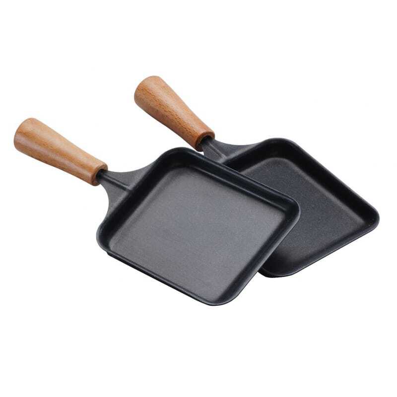 Frigideira retangular de madeira para raclette. Frigideira retangular de madeira para raclette.