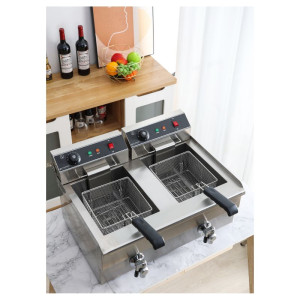 Fritadeira Profissional 2 x 13 L com Drenagem - Dynasteel: Desempenho e durabilidade para sua cozinha