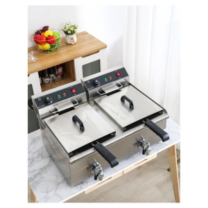 Fritadeira Profissional 2 x 13 L com Drenagem - Dynasteel: Desempenho e durabilidade para sua cozinha